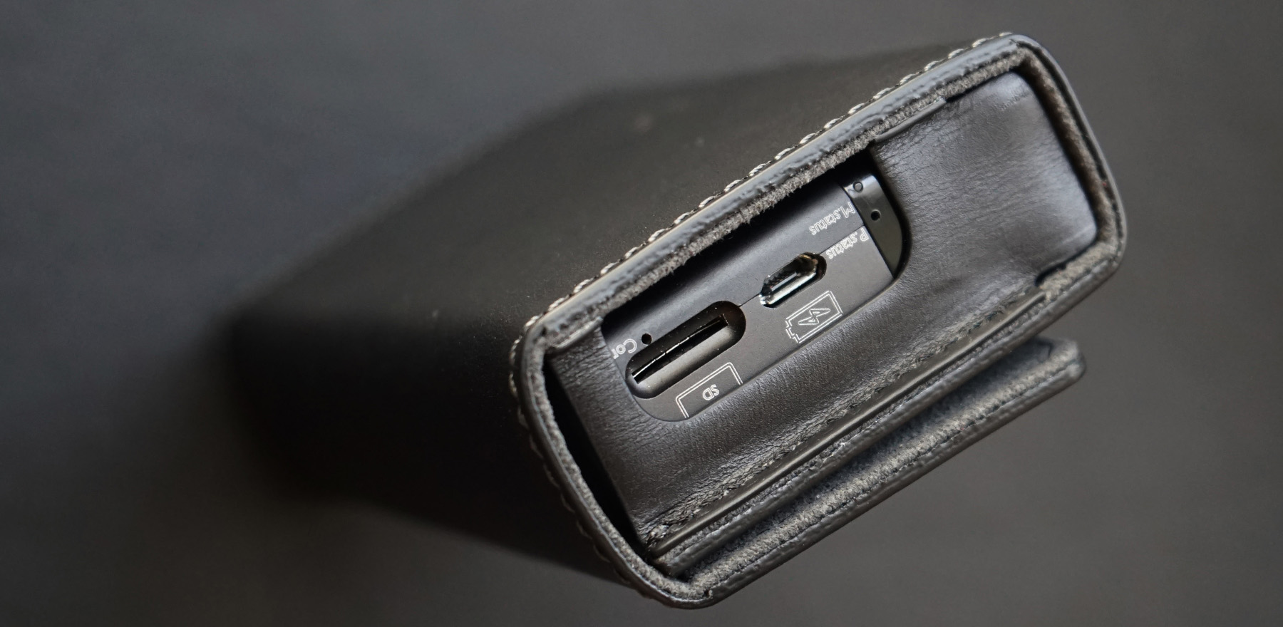 Dignis_Mojo-Poly_BK-1